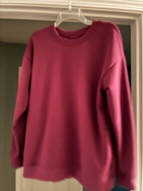 Mondetta Women’s Crewneck Sweatshirt - Berry Plum